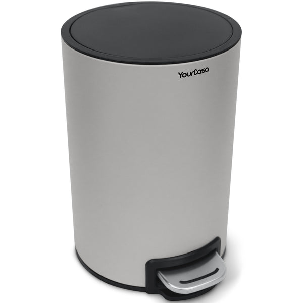 Ein YourCasa® Mülleimer Bad [5L] aus Edelstahl auf weißem Hintergrund.
