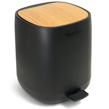Ein YourCasa® Mülleimer [5L] in Schwarz und Holz von yourcisade.com, umweltfreundlich gestaltet mit 30 % weniger Plastik und geruchsdicht für ein frisches, sauberes Erlebnis; perfekt für Bad oder Küche.