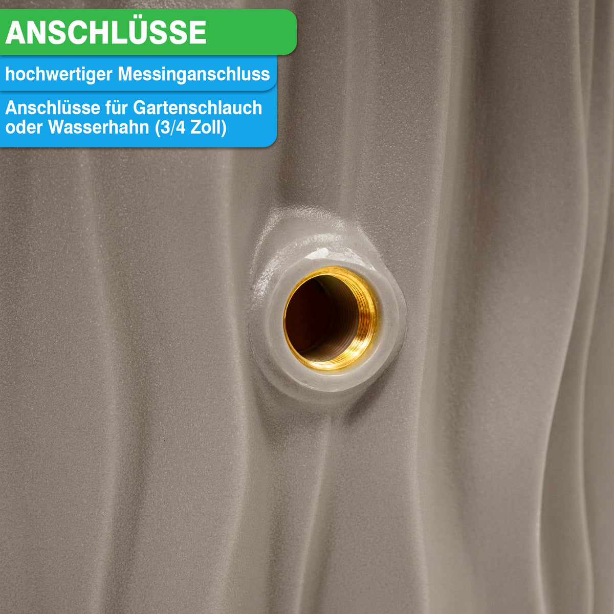 Gartenschlauch- oder Wasserhahn-Anschlusspunkt (3/4 Zoll) auf grauem Hintergrund mit der Aufschrift „Anschlüsse“, weist auf eine hochwertige Armatur zur Regenwassernutzung hin, z.B. bei der YourCasa Regentonne 160 Liter [AquaDesign Flower] - Frostsicher & UV-beständig von yourcisade.com.