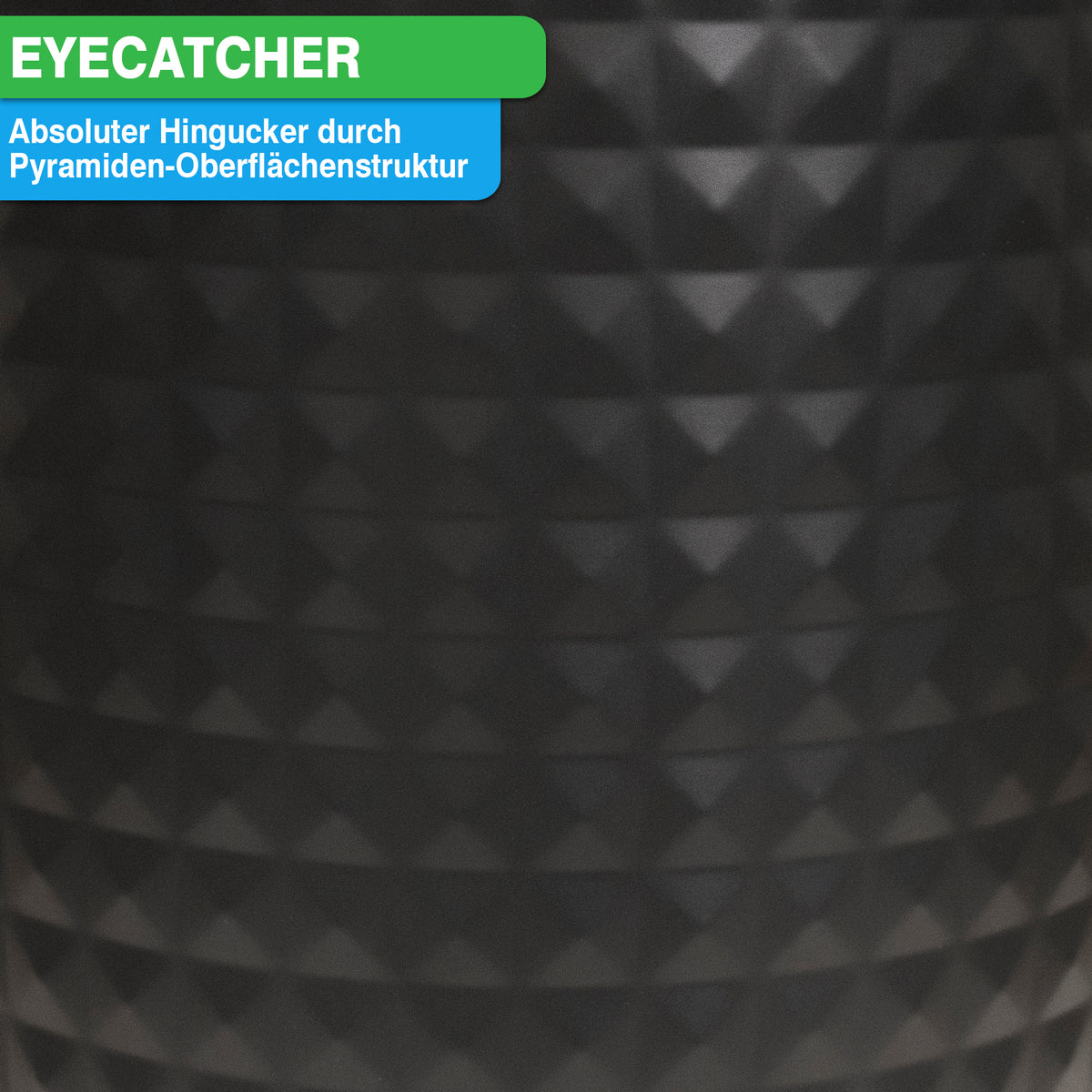 Schwarze strukturierte Oberfläche mit pyramidenförmigen Mustern und dem darüber in fetten Buchstaben geschriebenen Wort „Eyecatcher“, erinnert an ein elegantes YourCasa® Edelstahl Mülleimer Bad 5L – Pyramiden-Oberflächenstruktur-Design von yourcisade.com.